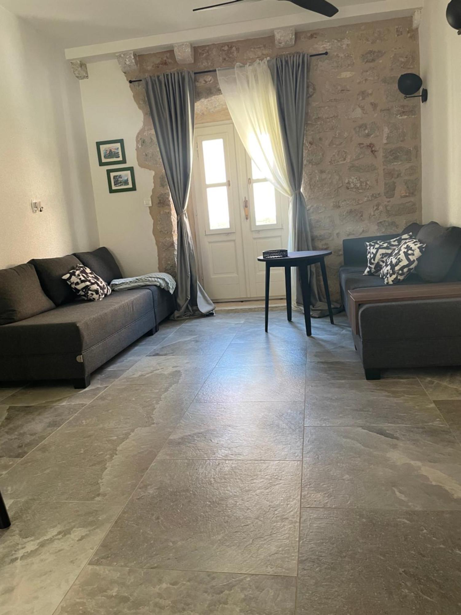 Roko Apartman Jelsa (Hvar)